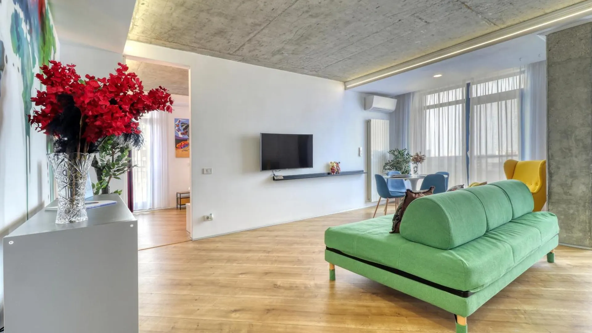 Apartment Penthouse Floreasca Bucharest