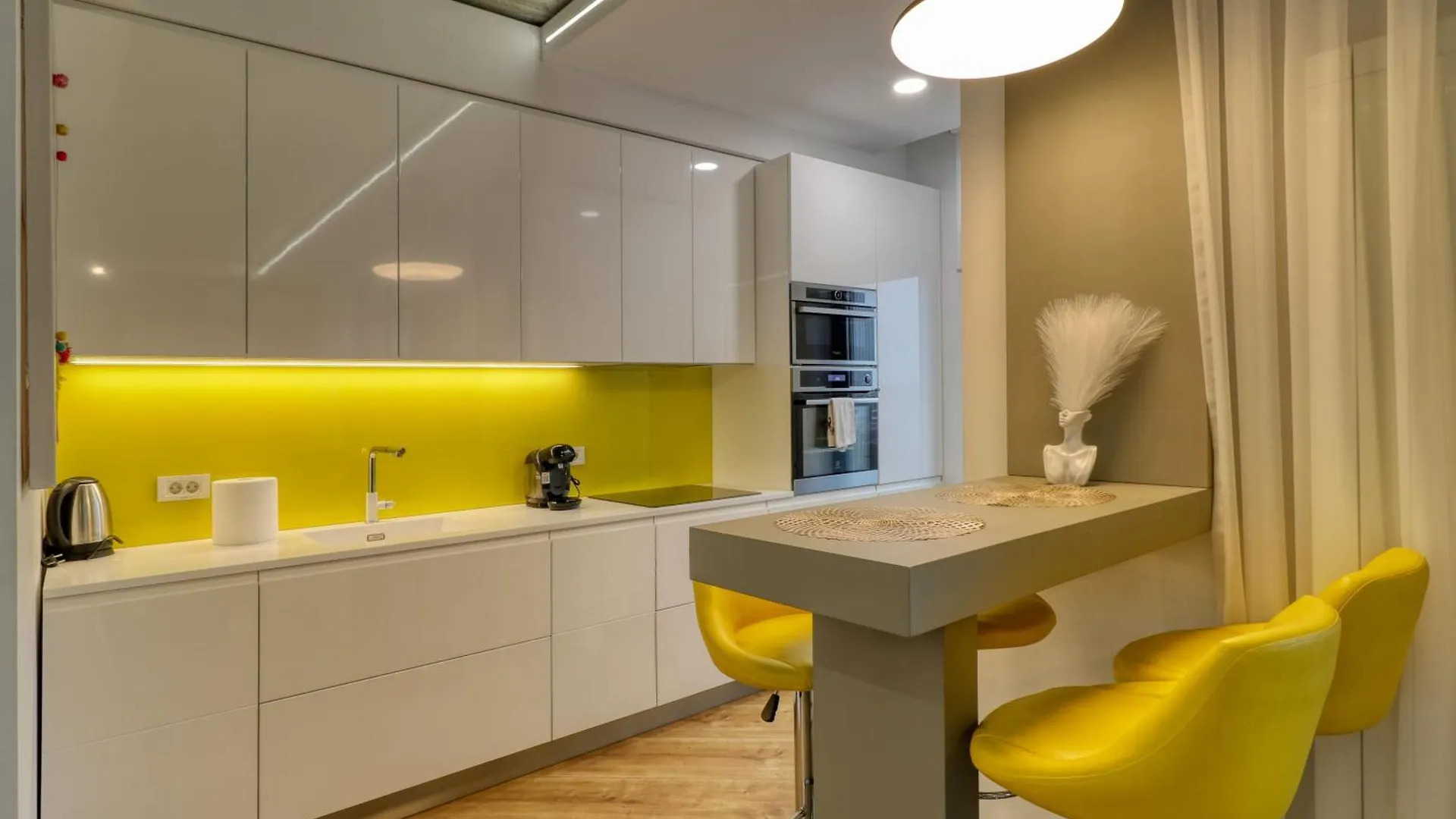 Apartment Penthouse Floreasca Bucharest