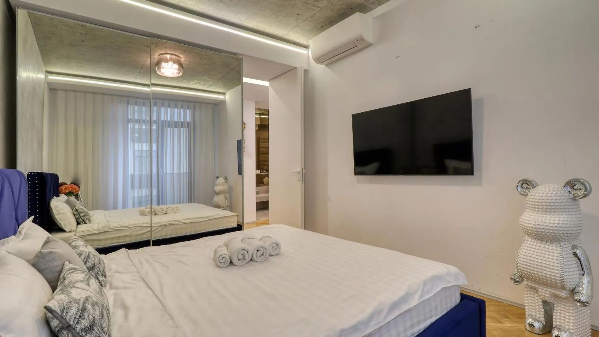 Penthouse Floreasca Bucharest Apartment