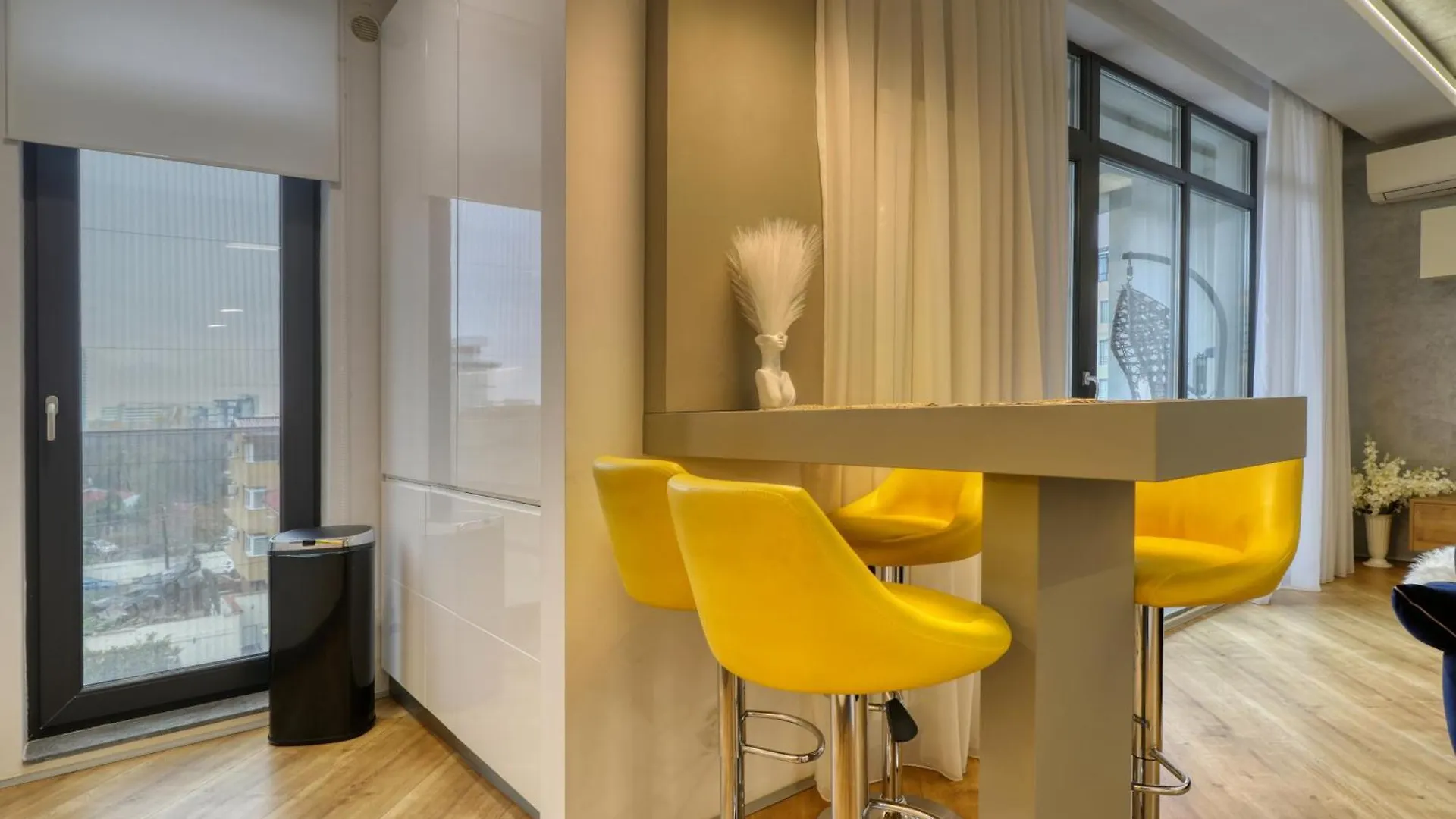 Penthouse Floreasca Bucharest Apartment